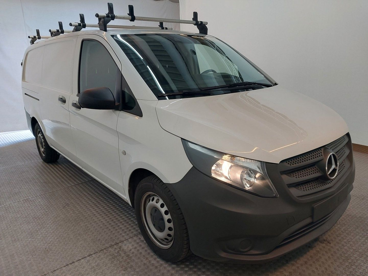 Mercedes-Benz Vito Kasten 114 CDI lang,Klima,AHK,Regale,Kamera - Malá dodávka: obrázek 2 Mercedes-Benz Vito Kasten 114 CDI lang,Klima,AHK,Regale,Kamera - Malá dodávka: obrázek 2