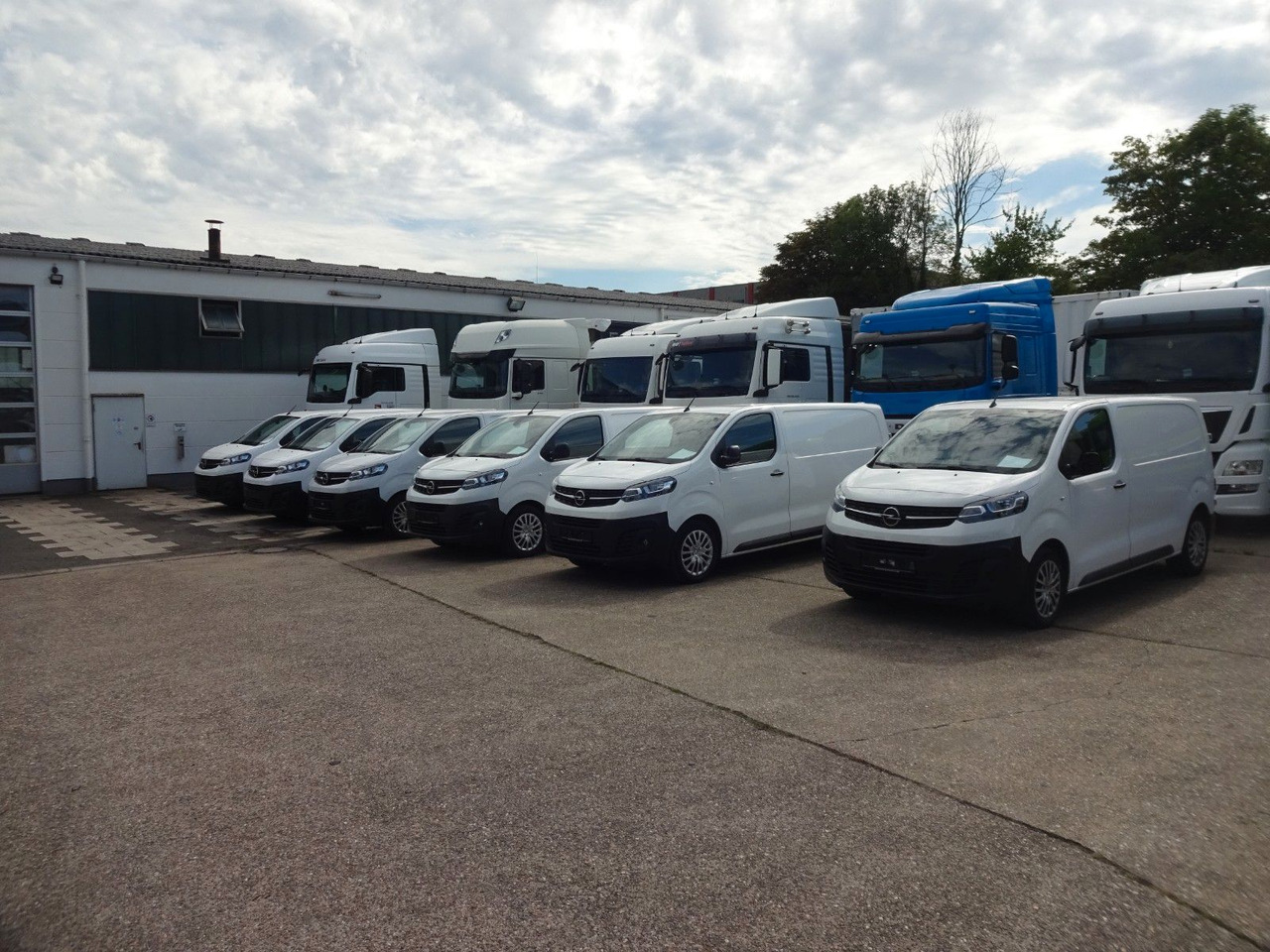 Opel Opel 5 x Vivaro Kasten L1H1, Klima, PDC, - Malá dodávka: obrázek 1 Opel Opel 5 x Vivaro Kasten L1H1, Klima, PDC, - Malá dodávka: obrázek 1