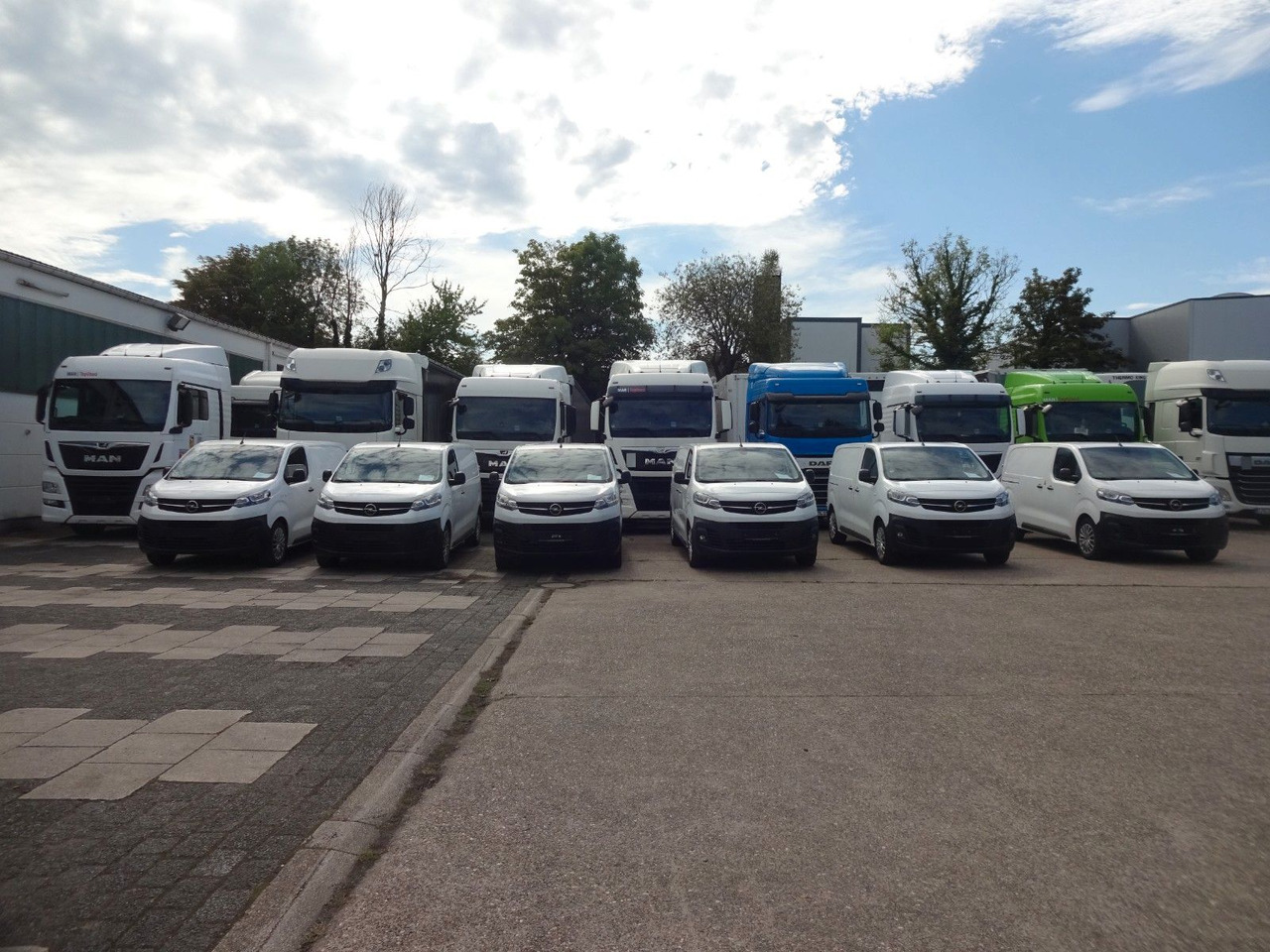 Opel Opel 5 x Vivaro Kasten L1H1, Klima, PDC, - Malá dodávka: obrázek 1 Opel Opel 5 x Vivaro Kasten L1H1, Klima, PDC, - Malá dodávka: obrázek 1