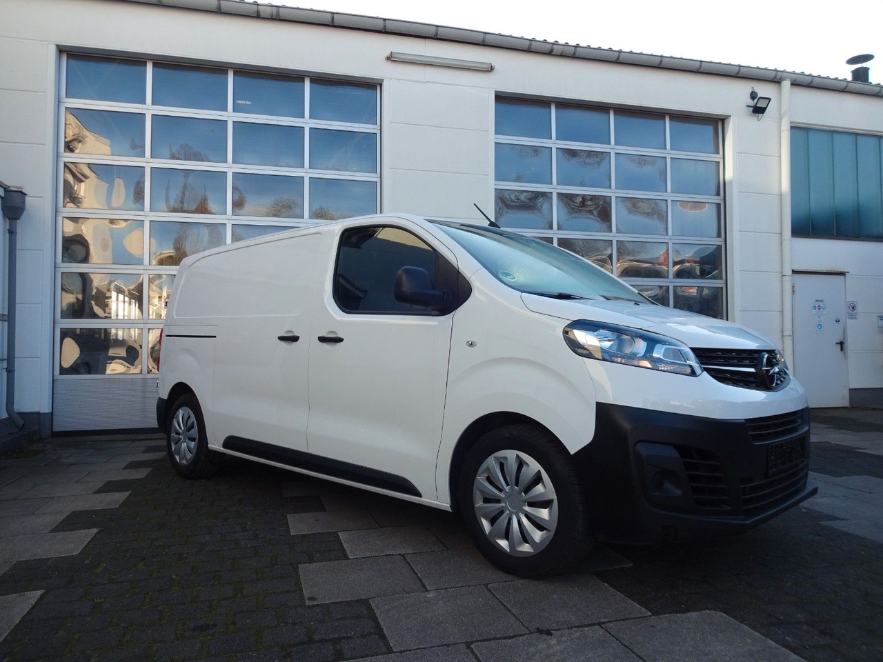 Opel Vivaro Kasten Edition M, L1H1, Klima, PDC - Mikrobus: obrázek 3 Opel Vivaro Kasten Edition M, L1H1, Klima, PDC - Mikrobus: obrázek 3