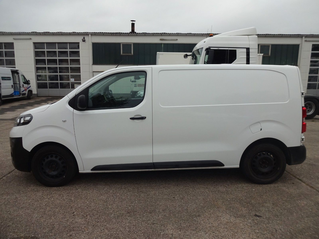 Opel Vivaro Kasten L1H1, Klima, PDC, - Malá dodávka: obrázek 3 Opel Vivaro Kasten L1H1, Klima, PDC, - Malá dodávka: obrázek 3