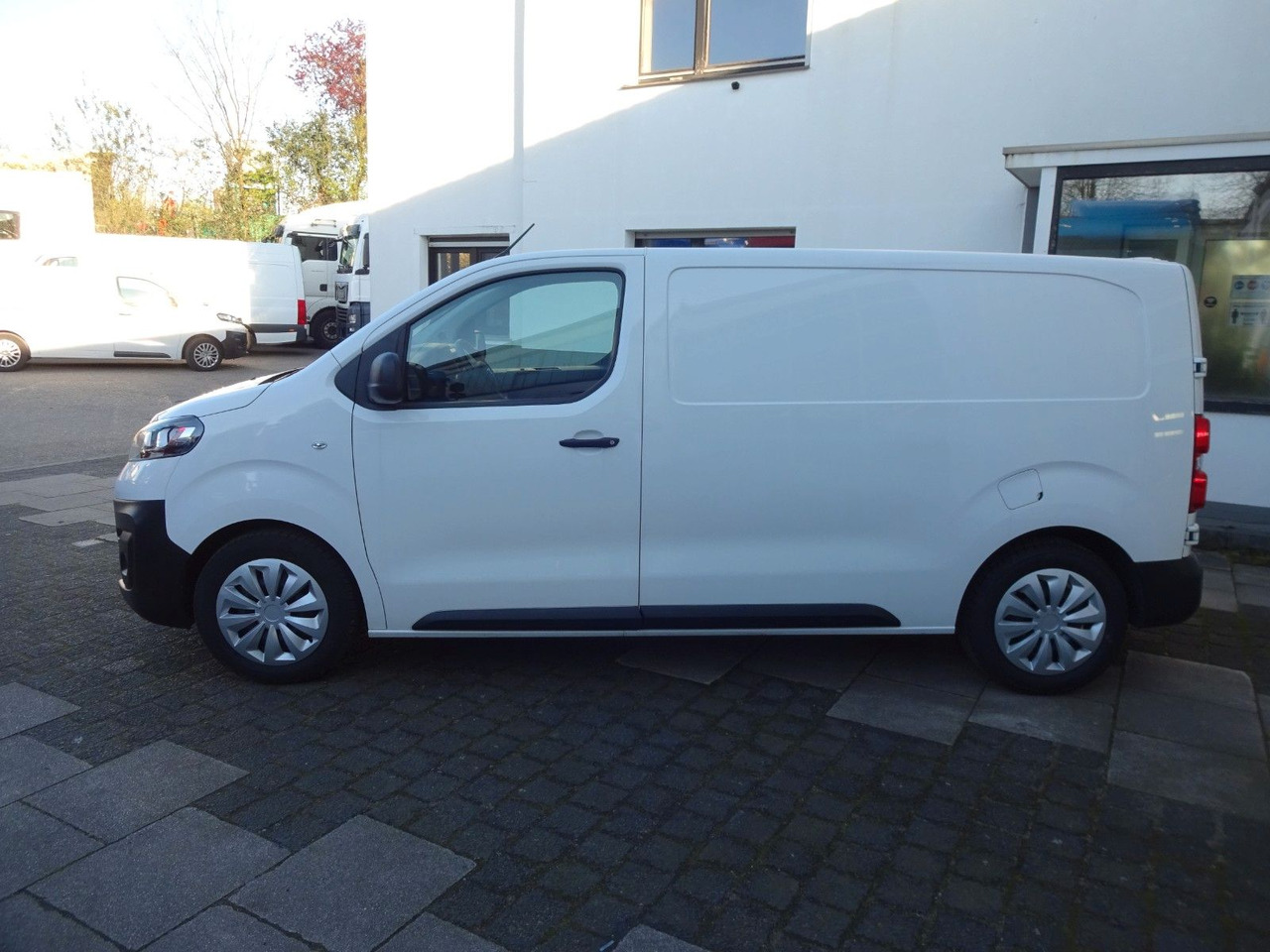 Opel Vivaro Kasten L1H1, Klima, PDC, - Malá dodávka: obrázek 4 Opel Vivaro Kasten L1H1, Klima, PDC, - Malá dodávka: obrázek 4