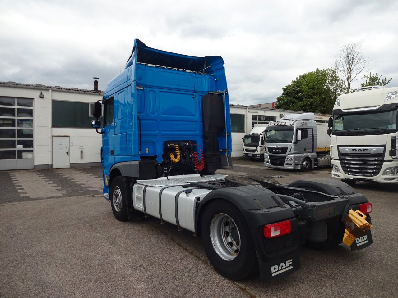 DAF XF 440, SC, Klima, 2 x Tank, Intarder, Standklim - Tahač: obrázek 5 DAF XF 440, SC, Klima, 2 x Tank, Intarder, Standklim - Tahač: obrázek 5