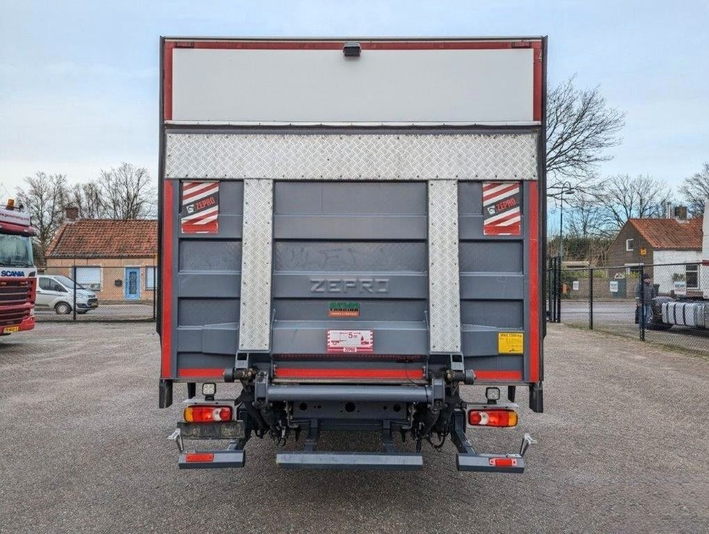 Volvo FL 210, 12tn., Isolirt, Autom, wie neu - Skříňový nákladní auto: obrázek 4 Volvo FL 210, 12tn., Isolirt, Autom, wie neu - Skříňový nákladní auto: obrázek 4