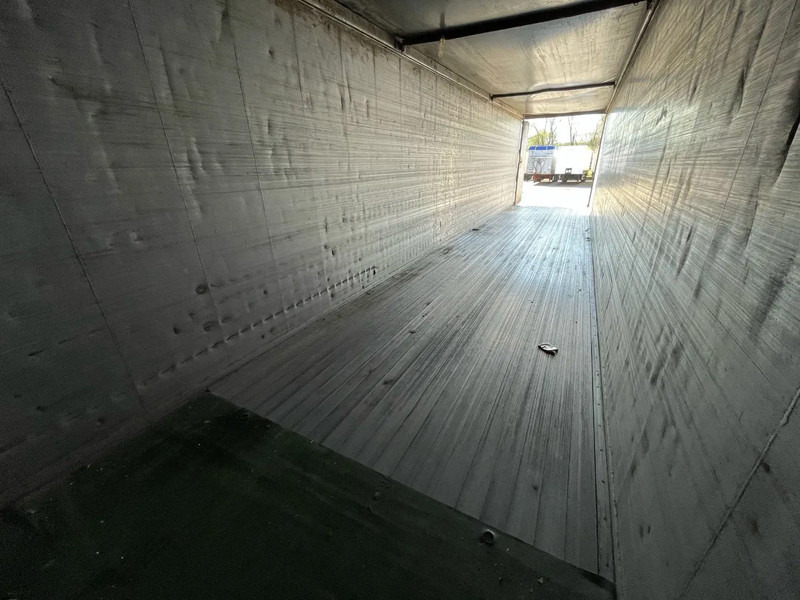 Bulthuis 92m3 Walking Floor Cargo Floor SAF Schijfremmen Liftas - S posuvnou podlahou návěs: obrázek 5 Bulthuis 92m3 Walking Floor Cargo Floor SAF Schijfremmen Liftas - S posuvnou podlahou návěs: obrázek 5