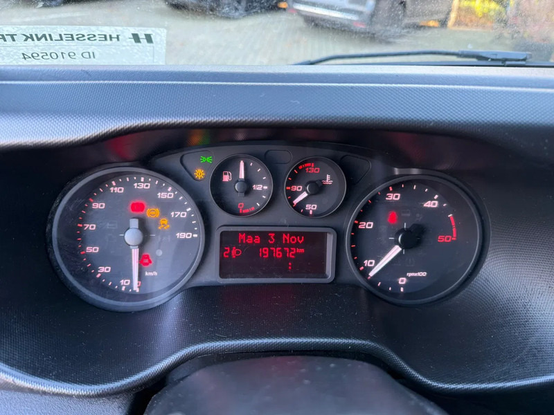 Chladící dodávka, Dodávka s dvojitou kabinou Iveco 35C14 Thermo King V500 Spectrum Dual Temp: obrázek 14