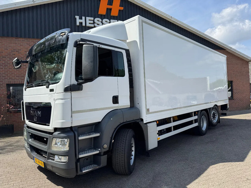 MAN TGS 26.320 EEV Koffer Stuuras AHK 2.500KG LBW 479.810! NL TRUCK - Skříňový nákladní auto: obrázek 1 MAN TGS 26.320 EEV Koffer Stuuras AHK 2.500KG LBW 479.810! NL TRUCK - Skříňový nákladní auto: obrázek 1