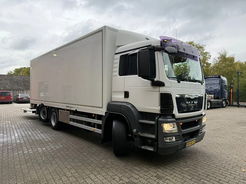 MAN TGS 26.320 Koffer Stuuras AHK 2500KG LBW 580.347KM! NL Truck - Skříňový nákladní auto: obrázek 2 MAN TGS 26.320 Koffer Stuuras AHK 2500KG LBW 580.347KM! NL Truck - Skříňový nákladní auto: obrázek 2