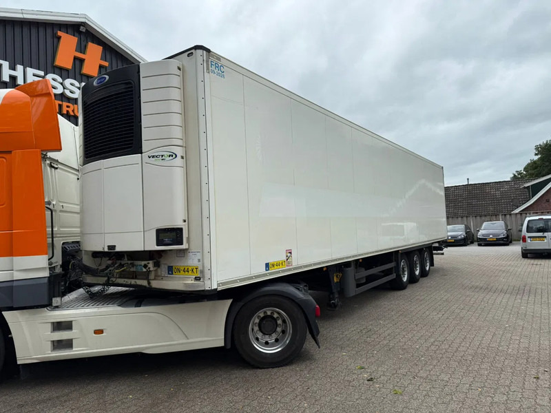 Schmitz Cargobull SKO 24 5x Meatrails Rohrbahnen Fleisch Carrier Vector 1950MT lnclusief haken - Izotermický návěs: obrázek 1 Schmitz Cargobull SKO 24 5x Meatrails Rohrbahnen Fleisch Carrier Vector 1950MT lnclusief haken - Izotermický návěs: obrázek 1