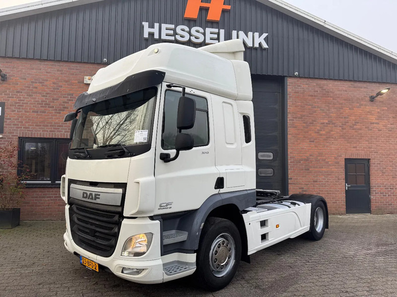 DAF CF 370 4X2 Space Cab Side skirts ACC NL Truck APK 09/2025 - Tahač: obrázek 1 DAF CF 370 4X2 Space Cab Side skirts ACC NL Truck APK 09/2025 - Tahač: obrázek 1