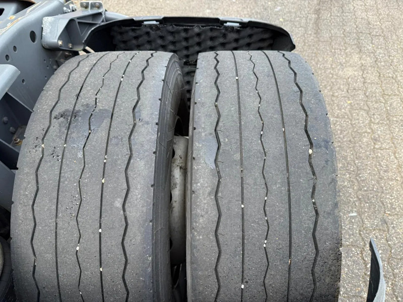 DAF CF 400 4X2 FT Space Cab Side skirts - Tahač: obrázek 5 DAF CF 400 4X2 FT Space Cab Side skirts - Tahač: obrázek 5