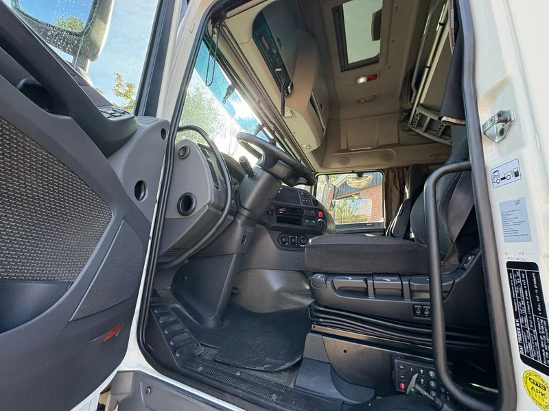 DAF XF 460 SSC Super Space Hydraulic Alcoa 9T vooras NL Truck - Tahač: obrázek 4 DAF XF 460 SSC Super Space Hydraulic Alcoa 9T vooras NL Truck - Tahač: obrázek 4