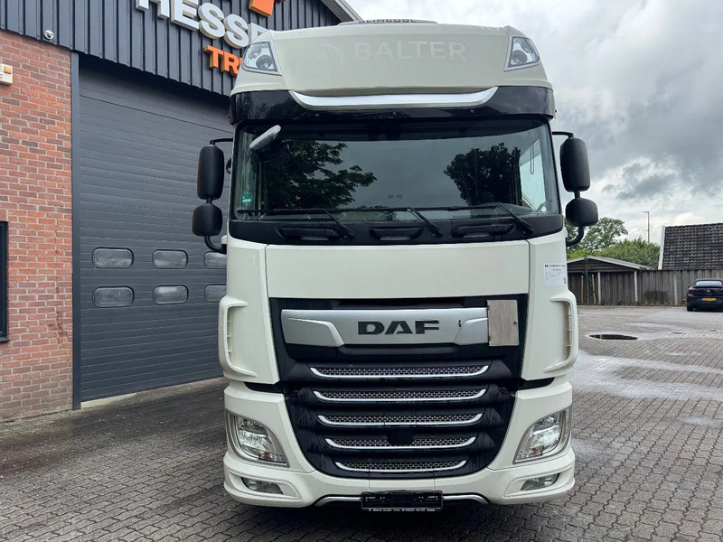 DAF XF 480 Mega SSC 2X tank Standklima Retarder 668.740KM - Tahač: obrázek 4 DAF XF 480 Mega SSC 2X tank Standklima Retarder 668.740KM - Tahač: obrázek 4