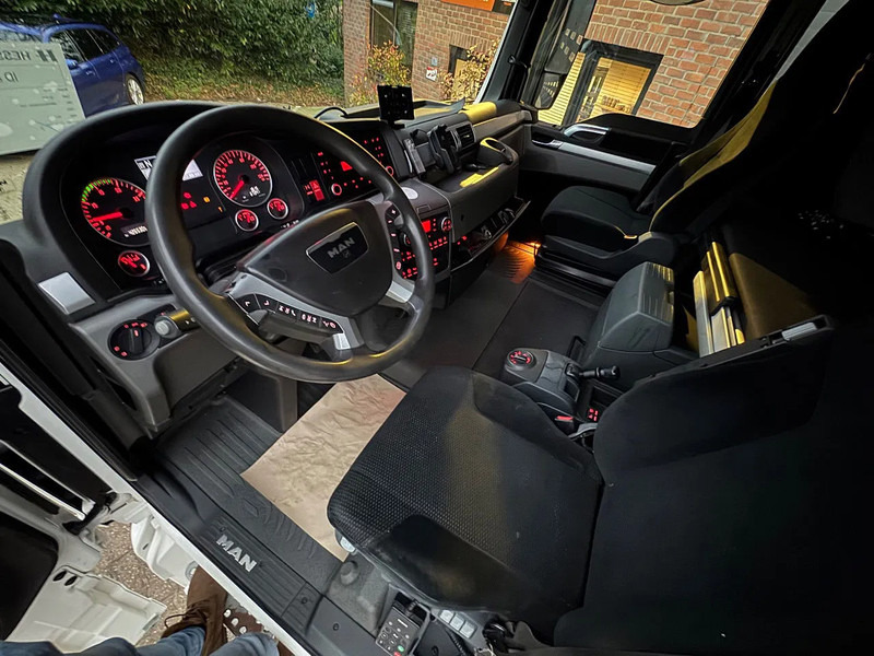 MAN TGX 18.400 4x2 XLX 426.520km!! Kompressor - Tahač: obrázek 5 MAN TGX 18.400 4x2 XLX 426.520km!! Kompressor - Tahač: obrázek 5