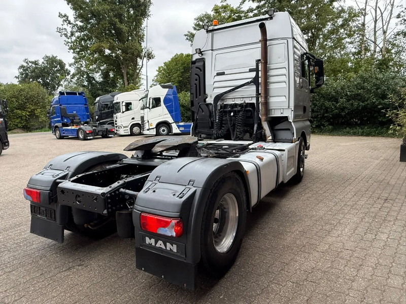 MAN TGX 18.460 4X4 550.440KM Hydraulic Standairco German truck - Tahač: obrázek 4 MAN TGX 18.460 4X4 550.440KM Hydraulic Standairco German truck - Tahač: obrázek 4