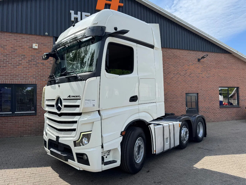 Mercedes-Benz Actros 2545 6X2 Gigaspace Gestuurde voorloopas NL Truck 327.240KM - Tahač: obrázek 1 Mercedes-Benz Actros 2545 6X2 Gigaspace Gestuurde voorloopas NL Truck 327.240KM - Tahač: obrázek 1
