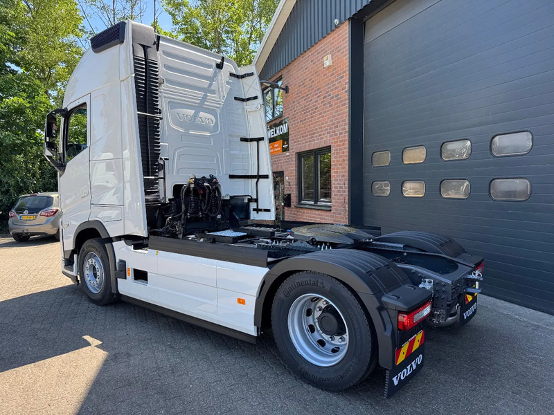 Volvo FH 500 AERO NEW! 9 Ton Vooras Globetrotter XL, PTO, ACC, Standairco, Retarder, 2 tanks, LED - Tahač: obrázek 3 Volvo FH 500 AERO NEW! 9 Ton Vooras Globetrotter XL, PTO, ACC, Standairco, Retarder, 2 tanks, LED - Tahač: obrázek 3
