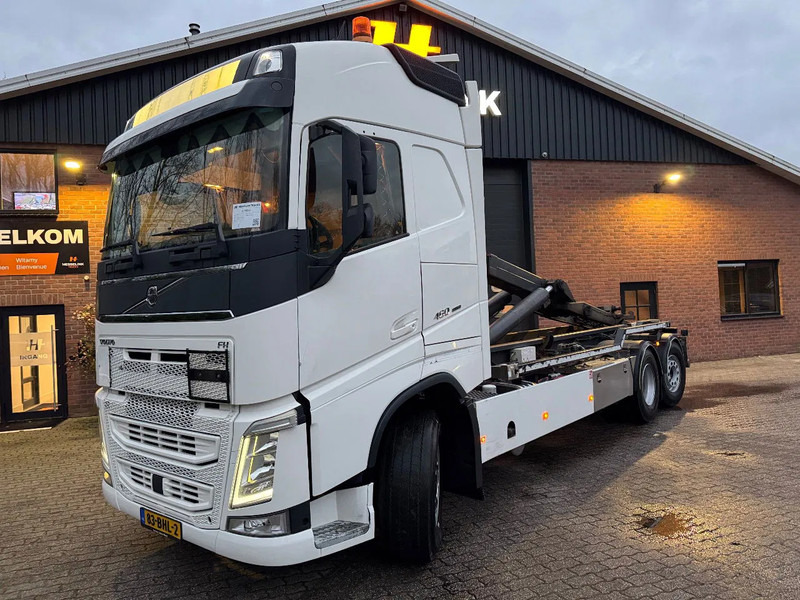 Volvo FH 460 6X2 VDL 25T Haakarm Standairco 9T Vooras Stuuras NL Truck - Hákový nosič kontejnerů: obrázek 1 Volvo FH 460 6X2 VDL 25T Haakarm Standairco 9T Vooras Stuuras NL Truck - Hákový nosič kontejnerů: obrázek 1