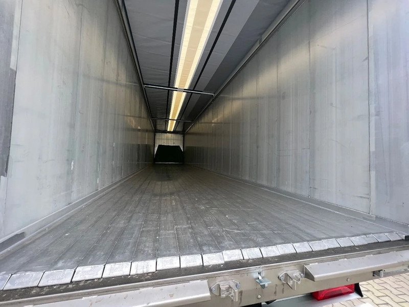 Kraker 92m3 K-Force New 10MM Cargo floor Liftas Aluminium velgen - S posuvnou podlahou návěs: obrázek 4 Kraker 92m3 K-Force New 10MM Cargo floor Liftas Aluminium velgen - S posuvnou podlahou návěs: obrázek 4