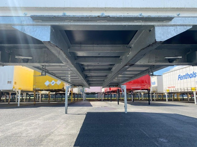 BDF-System, 7.450 mm lang. - Plachtová nástavba: obrázek 5 BDF-System, 7.450 mm lang. - Plachtová nástavba: obrázek 5