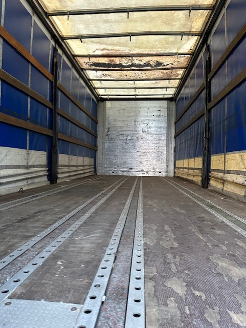 Kögel BDF-System 7.450 mm, Heck hohe Portaltüren - Plachtová nástavba: obrázek 2 Kögel BDF-System 7.450 mm, Heck hohe Portaltüren - Plachtová nástavba: obrázek 2