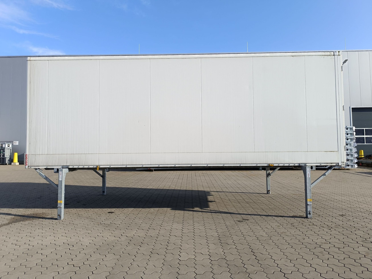 Sonstige/Other BDF-System, 7.450 mm lang, SONDERPREIS MESSEAUFBAU, - Skříňová nástavba: obrázek 1 Sonstige/Other BDF-System, 7.450 mm lang, SONDERPREIS MESSEAUFBAU, - Skříňová nástavba: obrázek 1