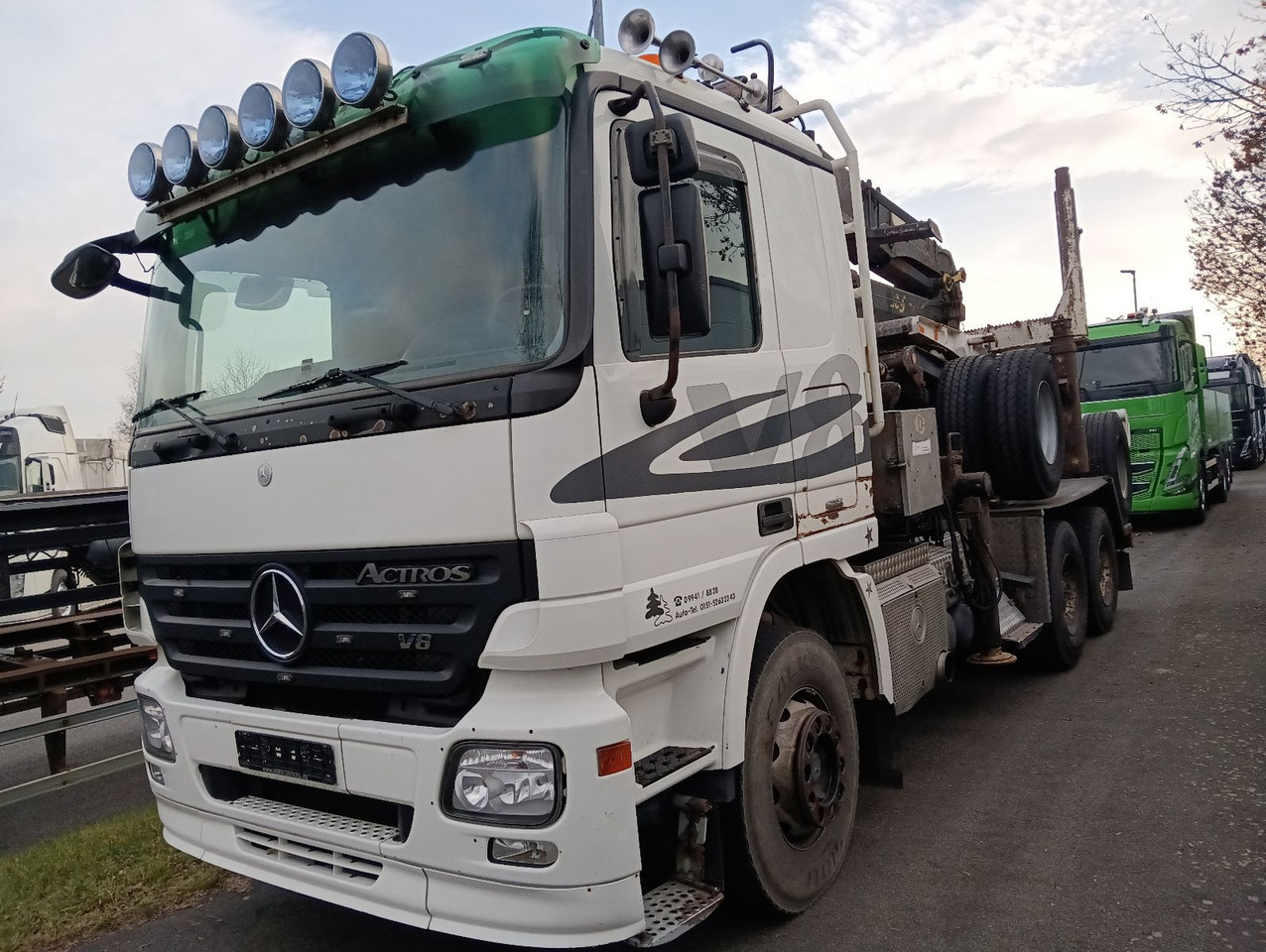 Mercedes-Benz V8 3355 6x4 Blatt/Blatt ATM/ATG GLOGGER EPSILON Mercedes-Benz V8 3355 6x4 Blatt/Blatt ATM/ATG GLOGGER EPSILON - Lesovůz, Auto s hydraulickou rukou: obrázek 5 Mercedes-Benz V8 3355 6x4 Blatt/Blatt ATM/ATG GLOGGER EPSILON Mercedes-Benz V8 3355 6x4 Blatt/Blatt ATM/ATG GLOGGER EPSILON - Lesovůz, Auto s hydraulickou rukou: obrázek 5