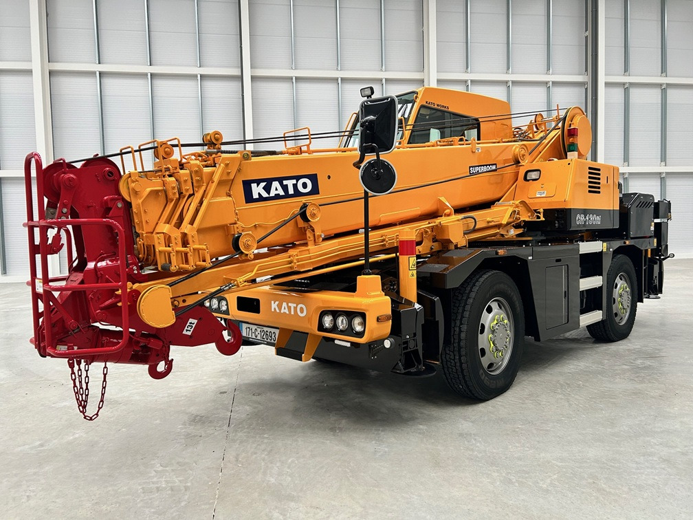 KATO CR-130Ri - 13 Ton City Crane with Only 8,563 miles from New !! - Autojeřáb: obrázek 3 KATO CR-130Ri - 13 Ton City Crane with Only 8,563 miles from New !! - Autojeřáb: obrázek 3