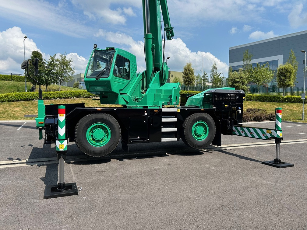 Autojeřáb KATO CR250RV - 25 Ton City Crane - New Condition: obrázek 25
