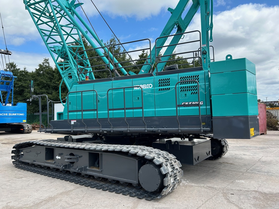 KOBELCO CKE900G-2, 100 Ton Crawler Crane - Pásový jeřáb: obrázek 1 KOBELCO CKE900G-2, 100 Ton Crawler Crane - Pásový jeřáb: obrázek 1