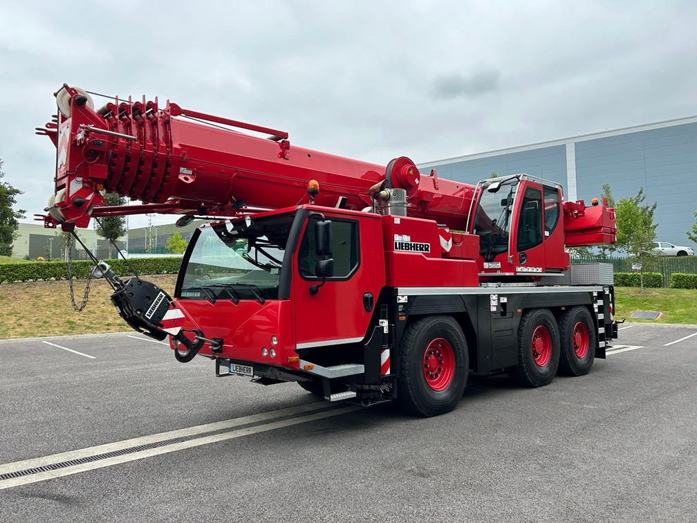 LIEBHERR LTM1060-3.1 - Like New Condition - Univerzální autojeřáb: obrázek 5 LIEBHERR LTM1060-3.1 - Like New Condition - Univerzální autojeřáb: obrázek 5