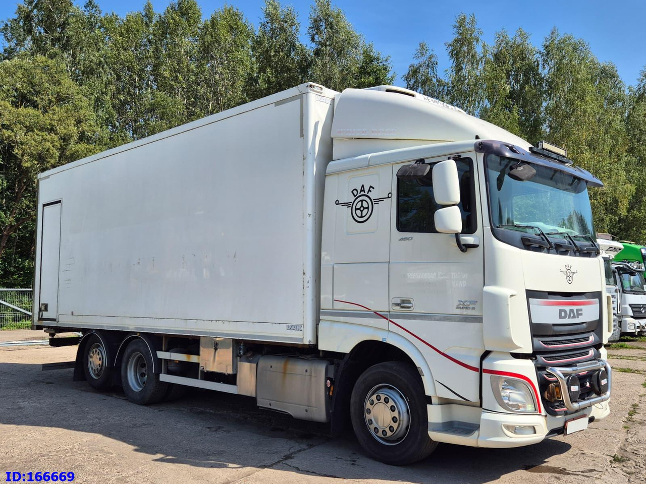 DAF XF 106.460 FAR 6X2 Euro6 - Chladírenský nákladní automobil: obrázek 4 DAF XF 106.460 FAR 6X2 Euro6 - Chladírenský nákladní automobil: obrázek 4