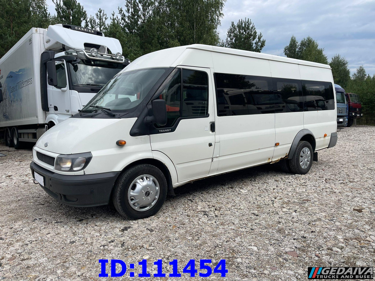 FORD Transit Manual 17-seater - Turistický autobus: obrázek 1 FORD Transit Manual 17-seater - Turistický autobus: obrázek 1