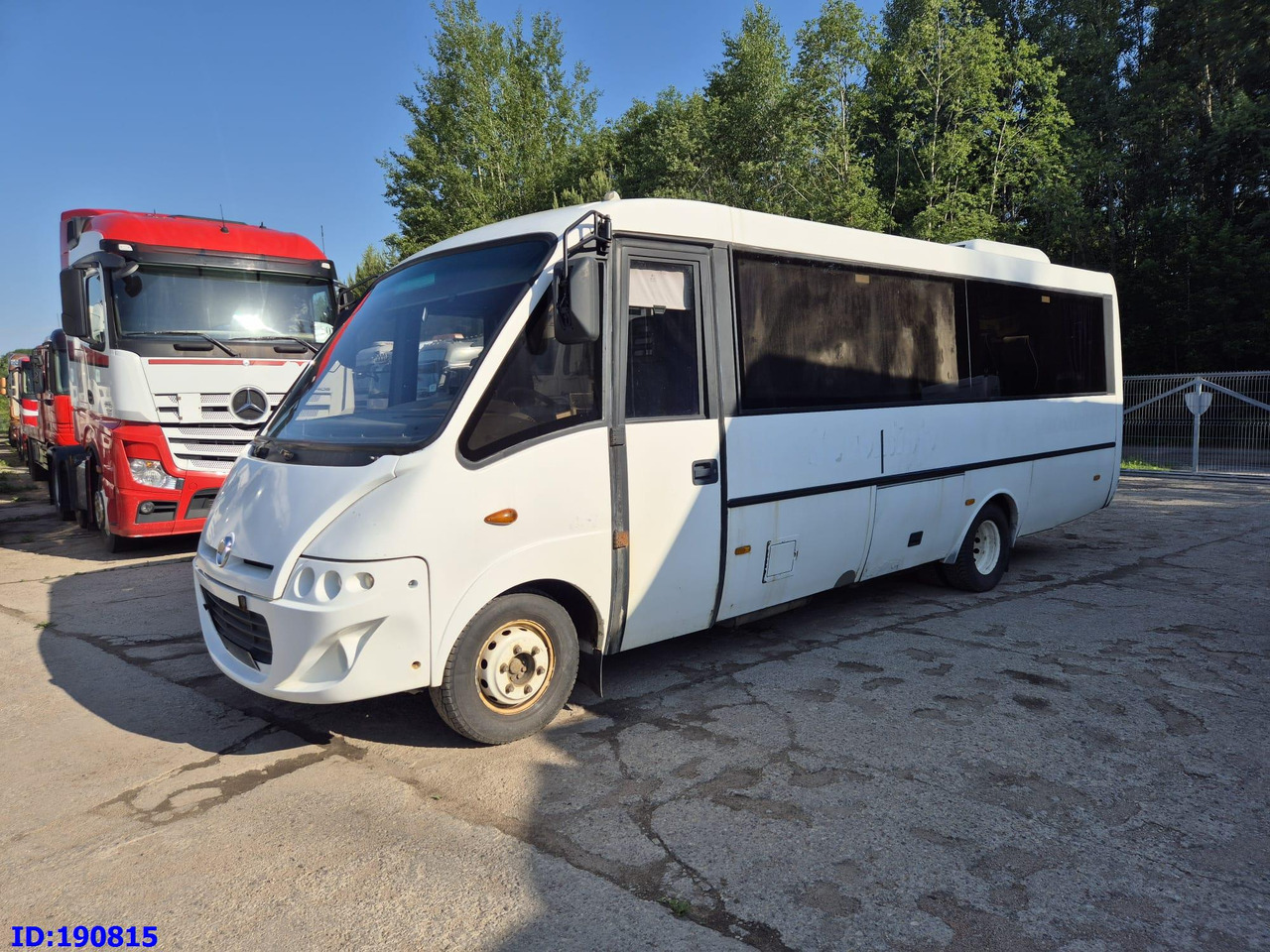 IVECO 65c18 Thesi Kapena 27place (Engine problem) - Turistický autobus: obrázek 4 IVECO 65c18 Thesi Kapena 27place (Engine problem) - Turistický autobus: obrázek 4