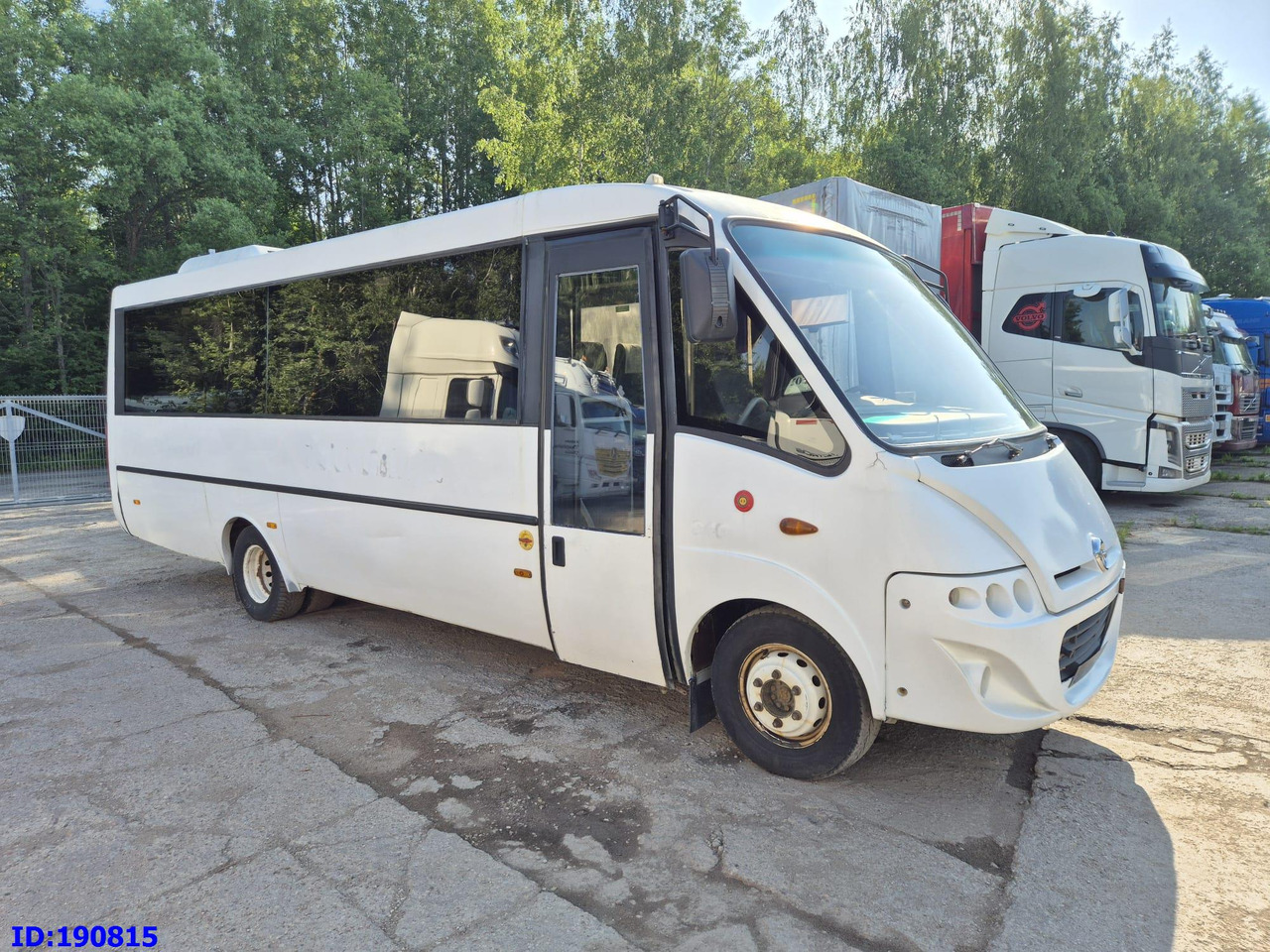IVECO 65c18 Thesi Kapena 27place (Engine problem) - Turistický autobus: obrázek 1 IVECO 65c18 Thesi Kapena 27place (Engine problem) - Turistický autobus: obrázek 1