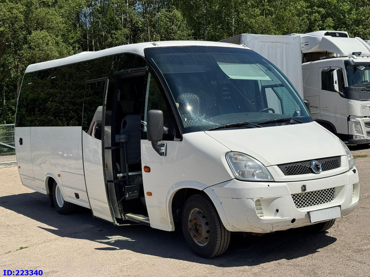 IVECO Wing Euro5 25 places - Turistický autobus: obrázek 2 IVECO Wing Euro5 25 places - Turistický autobus: obrázek 2