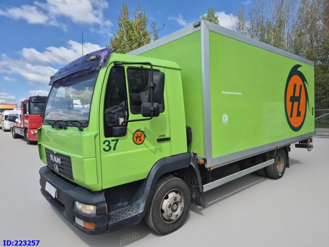 MAN LE 8.150 Manual 139tkm ONLY - Skříňový nákladní auto: obrázek 1 MAN LE 8.150 Manual 139tkm ONLY - Skříňový nákladní auto: obrázek 1