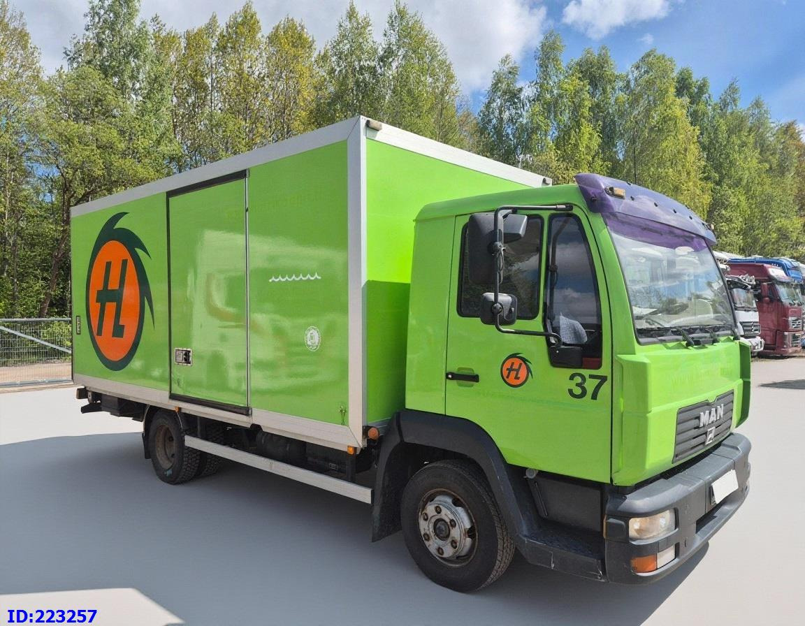 MAN LE 8.150 Manual 139tkm ONLY - Skříňový nákladní auto: obrázek 4 MAN LE 8.150 Manual 139tkm ONLY - Skříňový nákladní auto: obrázek 4