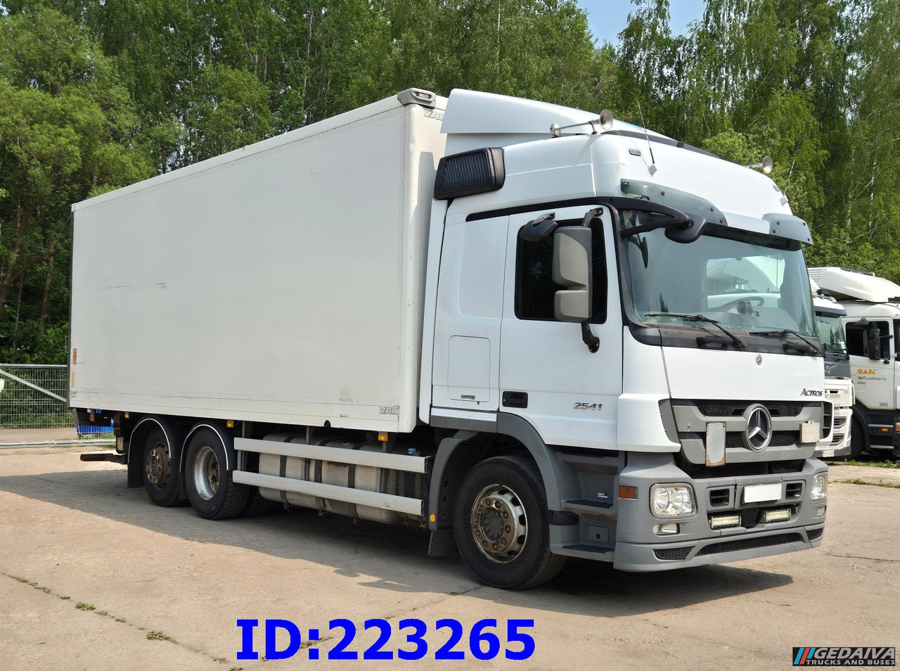 MERCEDES-BENZ Actros 2541 6x2 Retarder Open side box - Izotermický nákladní automobil: obrázek 4 MERCEDES-BENZ Actros 2541 6x2 Retarder Open side box - Izotermický nákladní automobil: obrázek 4