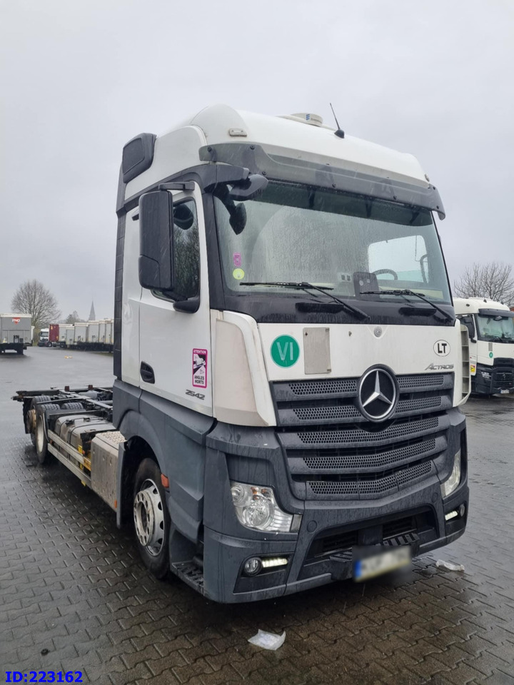 MERCEDES-BENZ Actros 2542 BDF 6x2 Euro6 - Podvozek s kabinou: obrázek 2 MERCEDES-BENZ Actros 2542 BDF 6x2 Euro6 - Podvozek s kabinou: obrázek 2