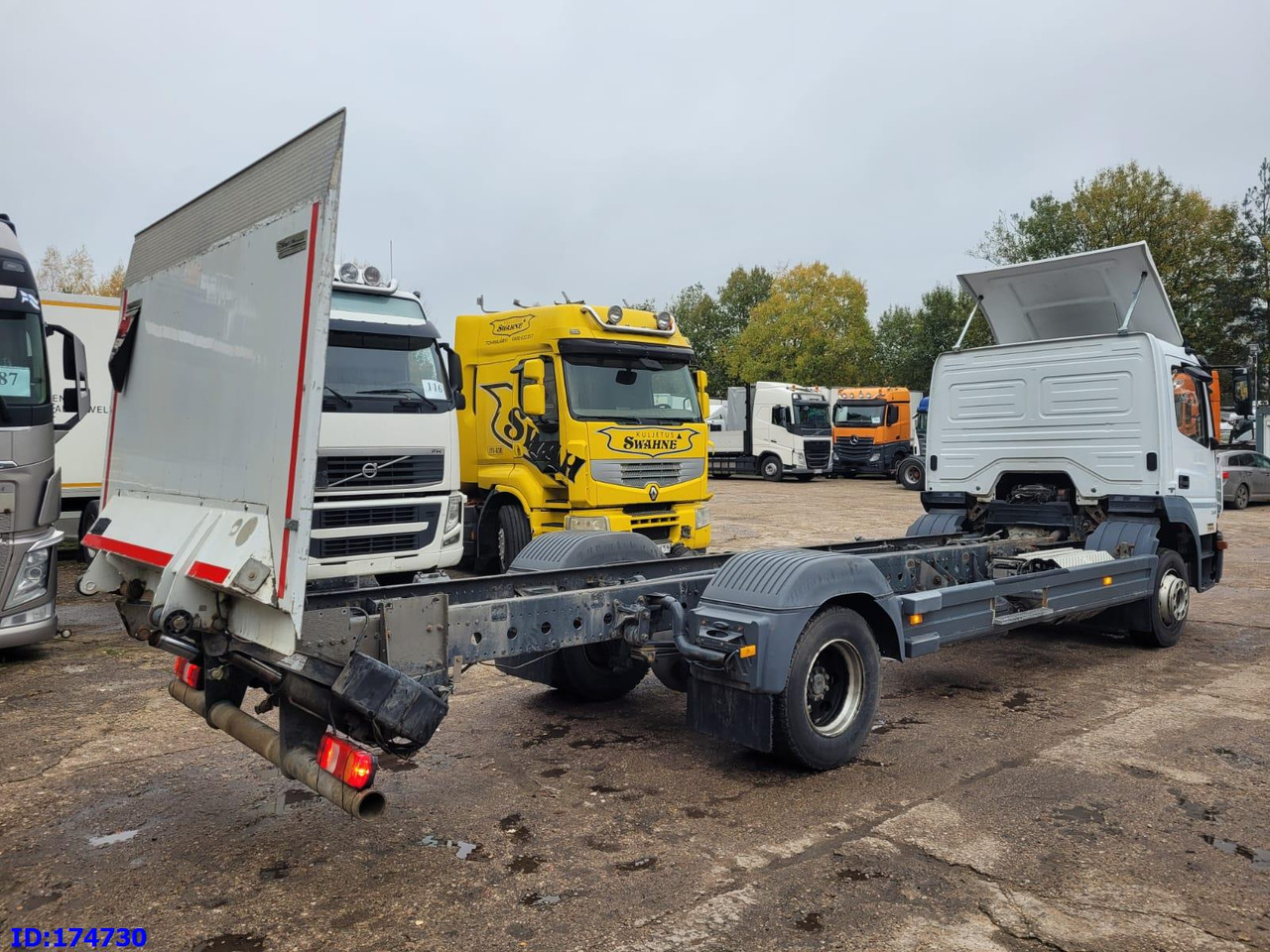 MERCEDES-BENZ Atego 1218 - Euro6 - Manual - Full Steel - Podvozek s kabinou: obrázek 5 MERCEDES-BENZ Atego 1218 - Euro6 - Manual - Full Steel - Podvozek s kabinou: obrázek 5