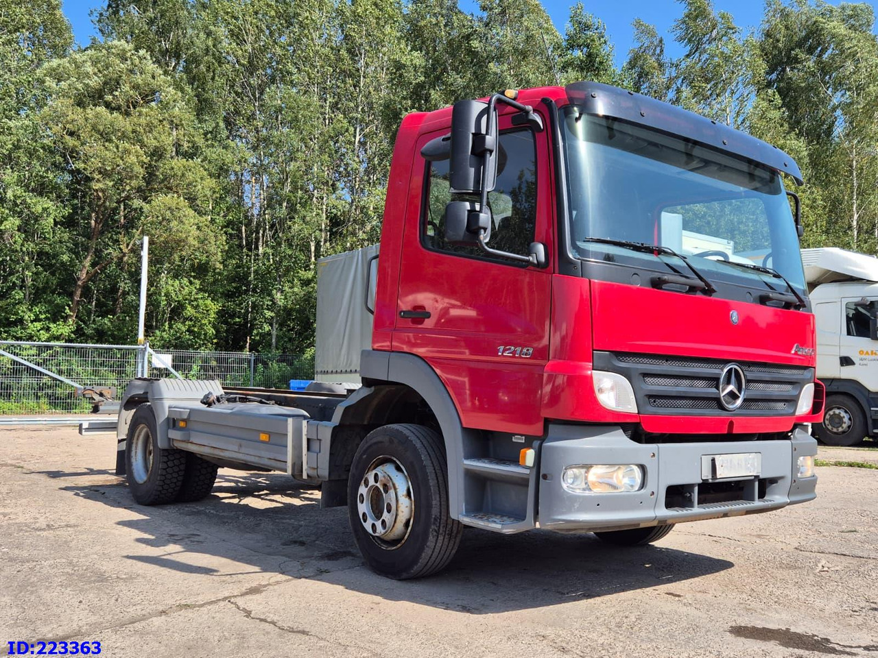 MERCEDES-BENZ Atego 1218 - Full steel - Manual (3 seats) - Podvozek s kabinou: obrázek 2 MERCEDES-BENZ Atego 1218 - Full steel - Manual (3 seats) - Podvozek s kabinou: obrázek 2