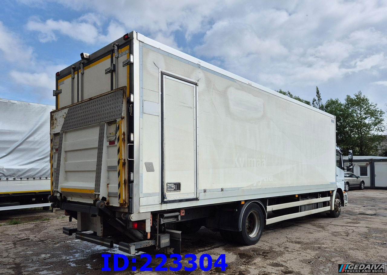 MERCEDES-BENZ Axor 1829 Euro5 - Chladírenský nákladní automobil: obrázek 4 MERCEDES-BENZ Axor 1829 Euro5 - Chladírenský nákladní automobil: obrázek 4