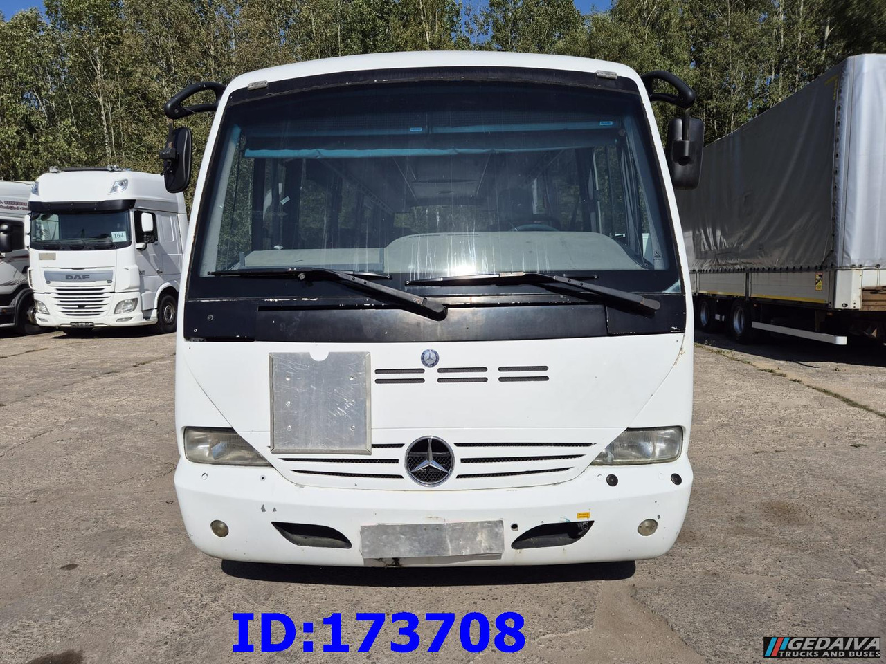 MERCEDES-BENZ Medio 30 Seat - Turistický autobus: obrázek 2 MERCEDES-BENZ Medio 30 Seat - Turistický autobus: obrázek 2