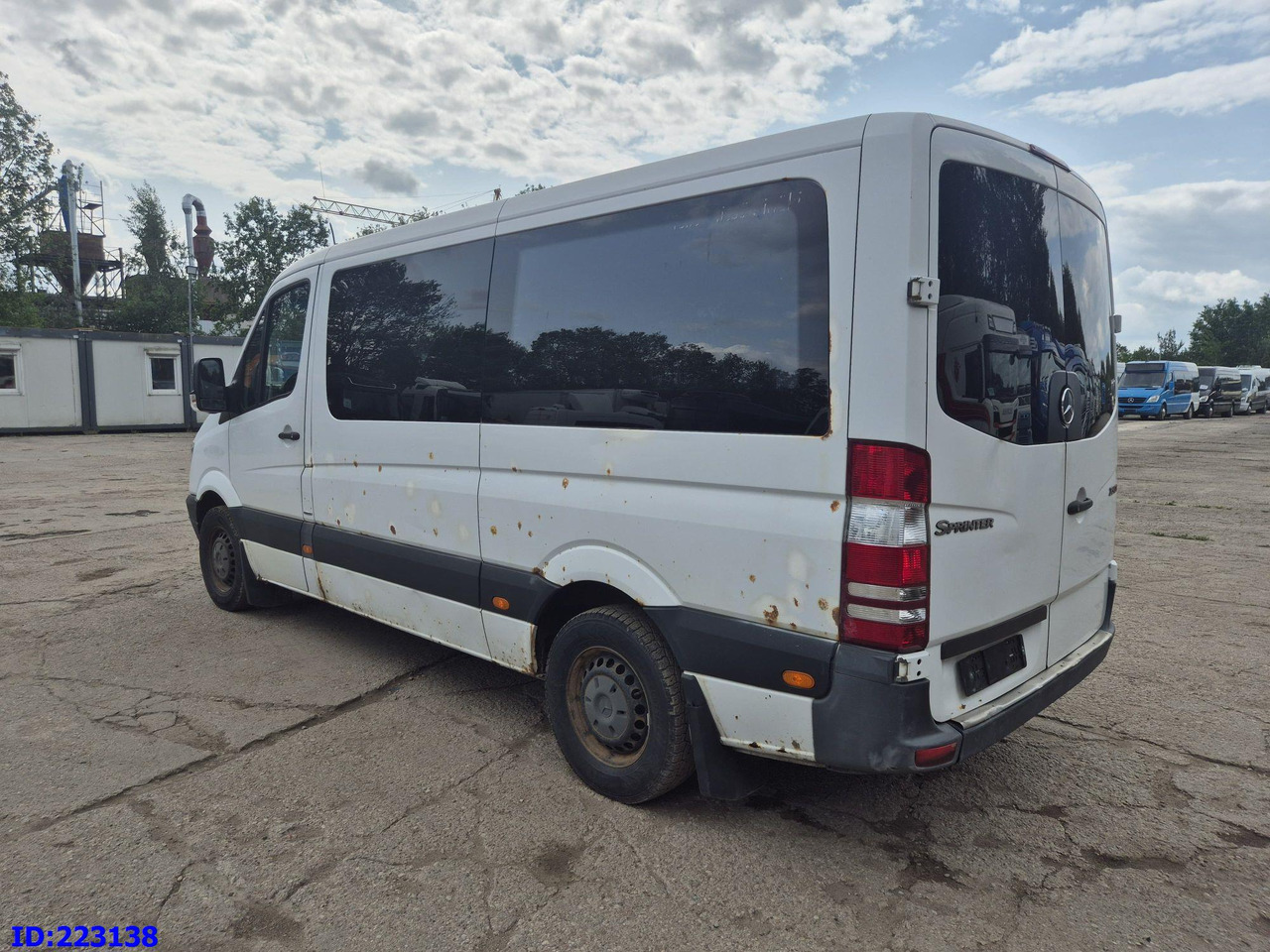 MERCEDES-BENZ Sprinter 213 - Euro5 - Turistický autobus: obrázek 5 MERCEDES-BENZ Sprinter 213 - Euro5 - Turistický autobus: obrázek 5