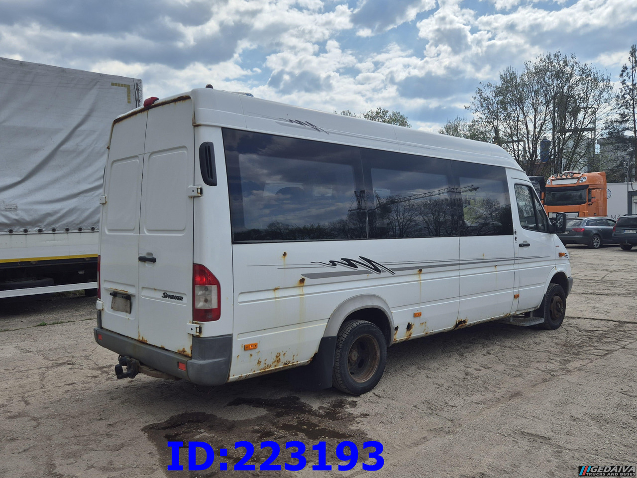 MERCEDES-BENZ Sprinter 416 VIP AC 17-seater - Turistický autobus: obrázek 5 MERCEDES-BENZ Sprinter 416 VIP AC 17-seater - Turistický autobus: obrázek 5