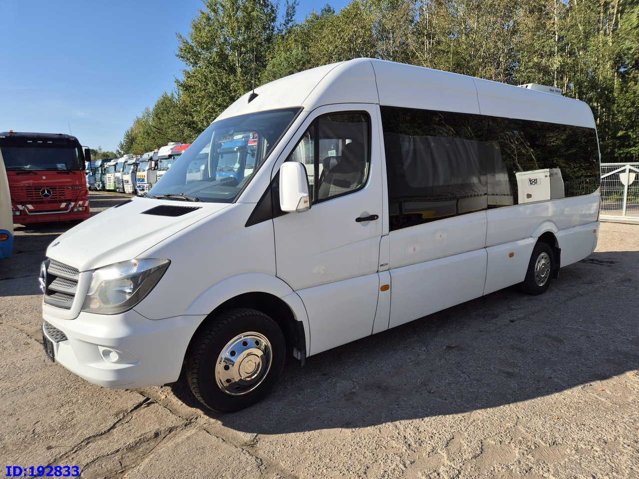 MERCEDES-BENZ Sprinter 516 20-Seats Euro6 - Turistický autobus: obrázek 1 MERCEDES-BENZ Sprinter 516 20-Seats Euro6 - Turistický autobus: obrázek 1