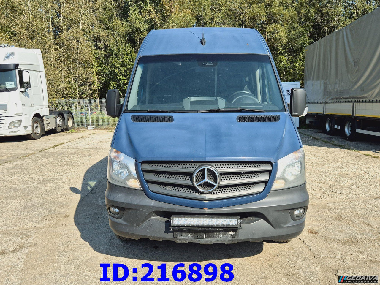 MERCEDES-BENZ Sprinter 516 - VIP - Tamlans 16-seater - Turistický autobus: obrázek 2 MERCEDES-BENZ Sprinter 516 - VIP - Tamlans 16-seater - Turistický autobus: obrázek 2