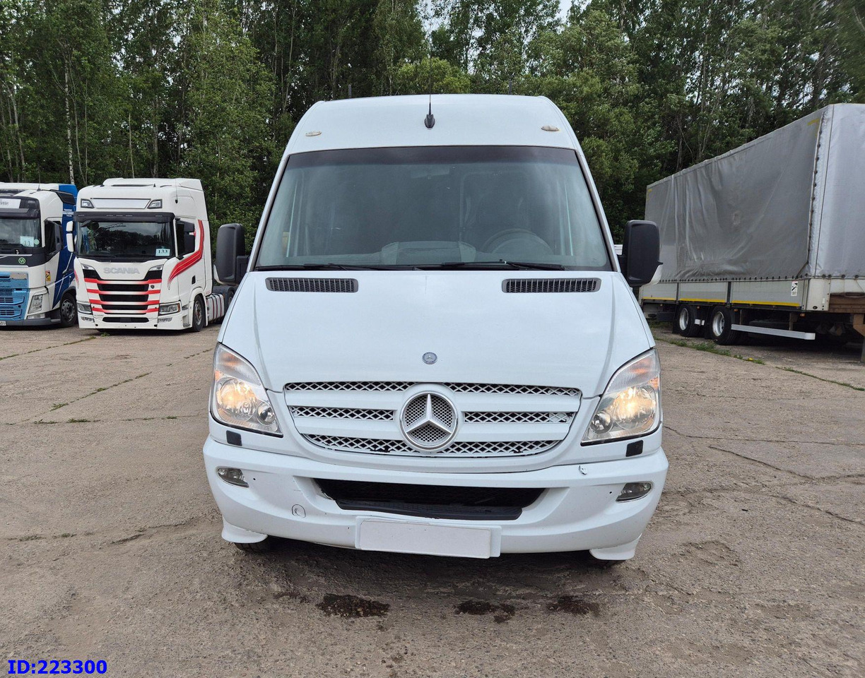MERCEDES-BENZ Sprinter 518 VIP - 17 Seater - Minibus, Mikrobus: obrázek 2 MERCEDES-BENZ Sprinter 518 VIP - 17 Seater - Minibus, Mikrobus: obrázek 2