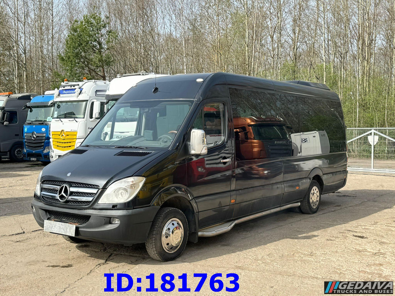 MERCEDES-BENZ Sprinter 518 - VIP - 17 Seater - Turistický autobus: obrázek 1 MERCEDES-BENZ Sprinter 518 - VIP - 17 Seater - Turistický autobus: obrázek 1